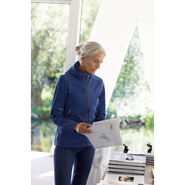 ID 0837 Softshell jakke  letvgt  dame Stormy blue