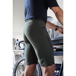 ID 0912 CORE stretch shorts Oliven