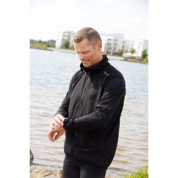ID G21012 GEYSER running jacket  light Sort